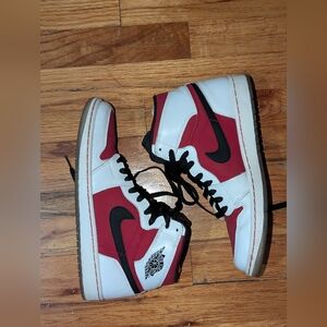 Nike Air Jordan 1 Carmine